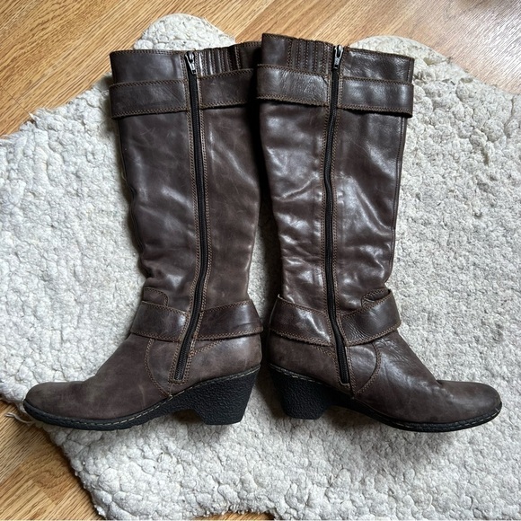 B.O.C. Brown Leather Buckle Detail Interior Zip Chunky Block Wedge Heel Boots - Picture 2 of 12